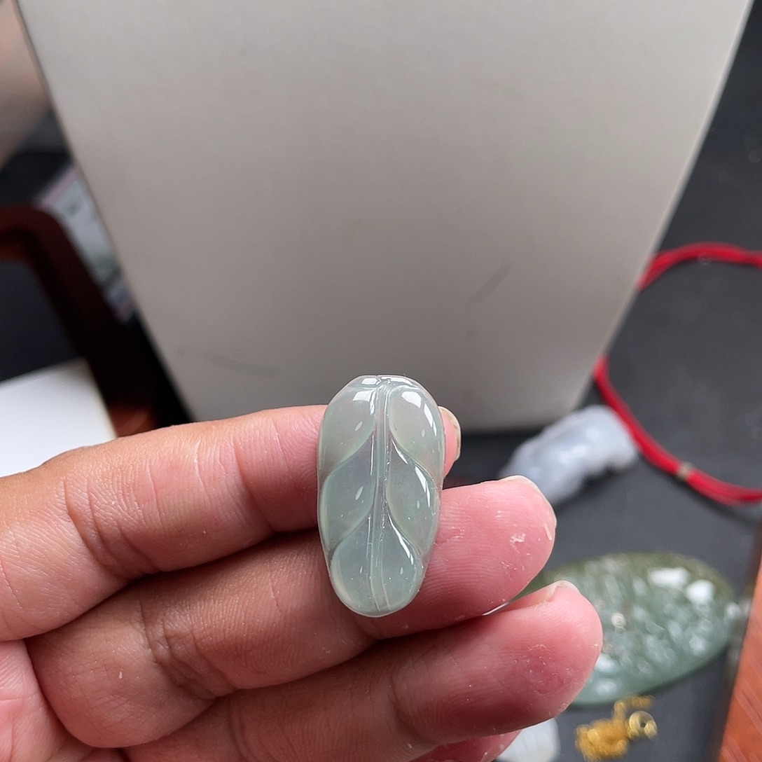 翡翠未镶嵌颈饰5888888