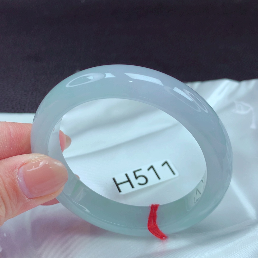 翡翠手镯未镶嵌手镯88