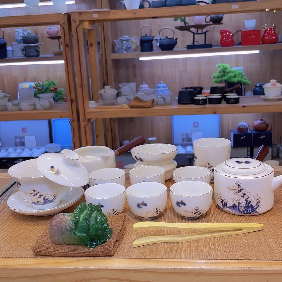 鱼跃龙门青花套装