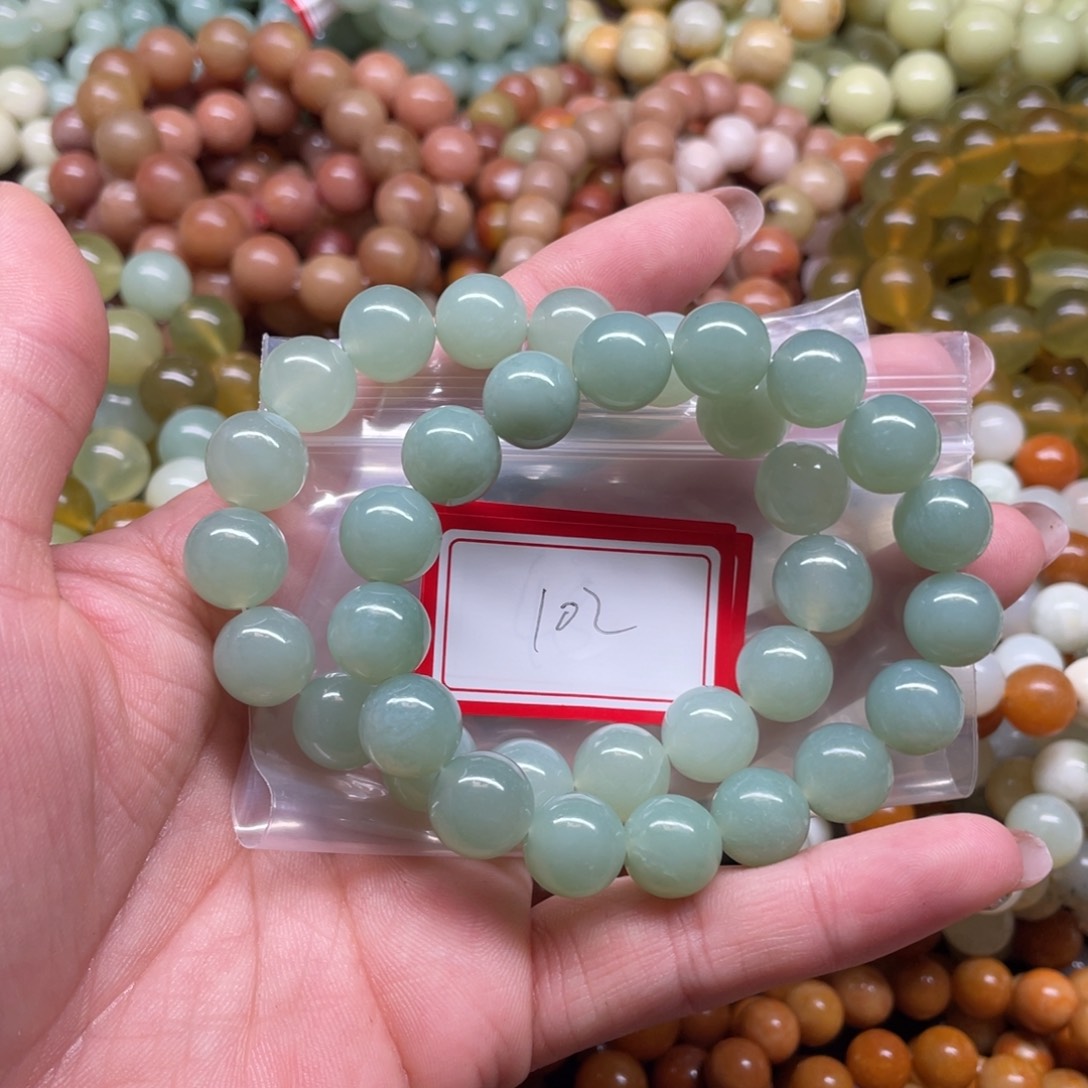 兖***兖蛇纹石玉未镶嵌手串