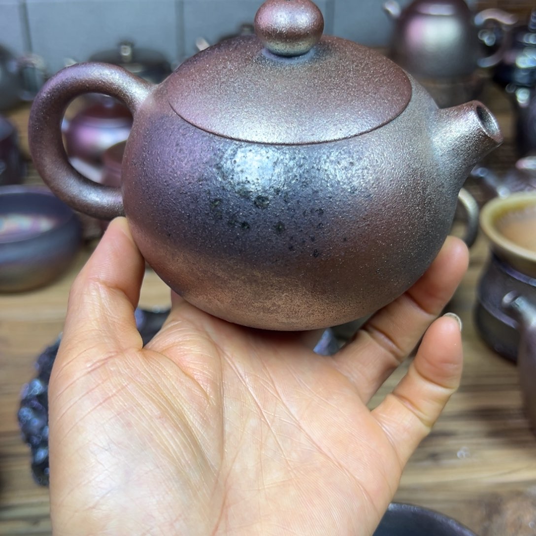 云南建水紫陶柴烧壶