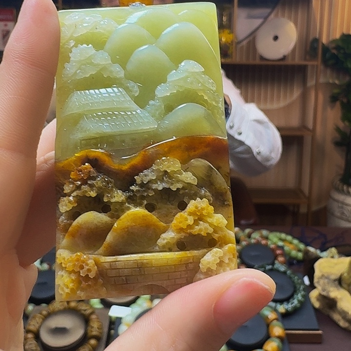 蛇纹石玉手串未镶嵌