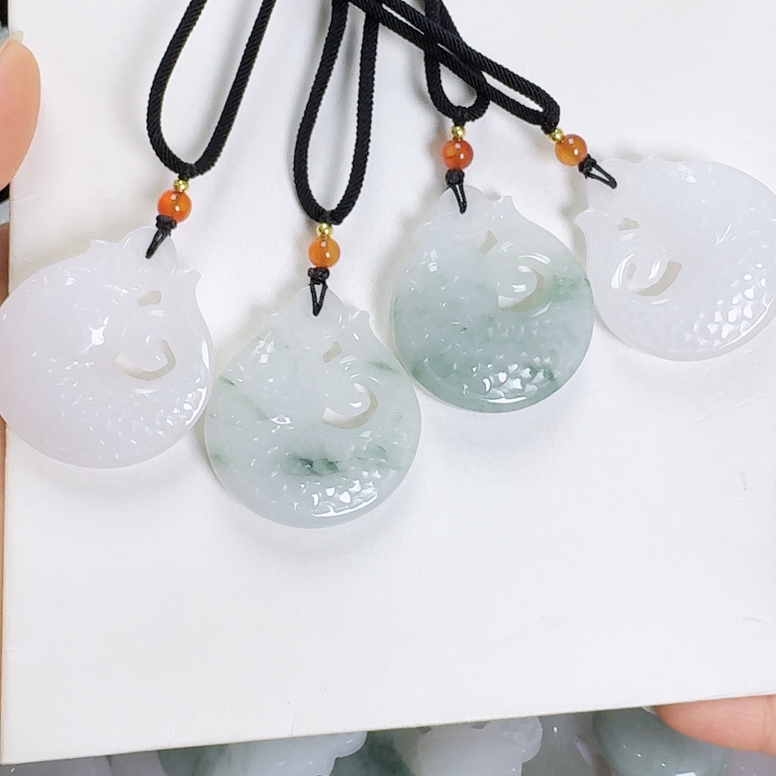 石英质玉未镶嵌颈饰鱼牌多样性发其一