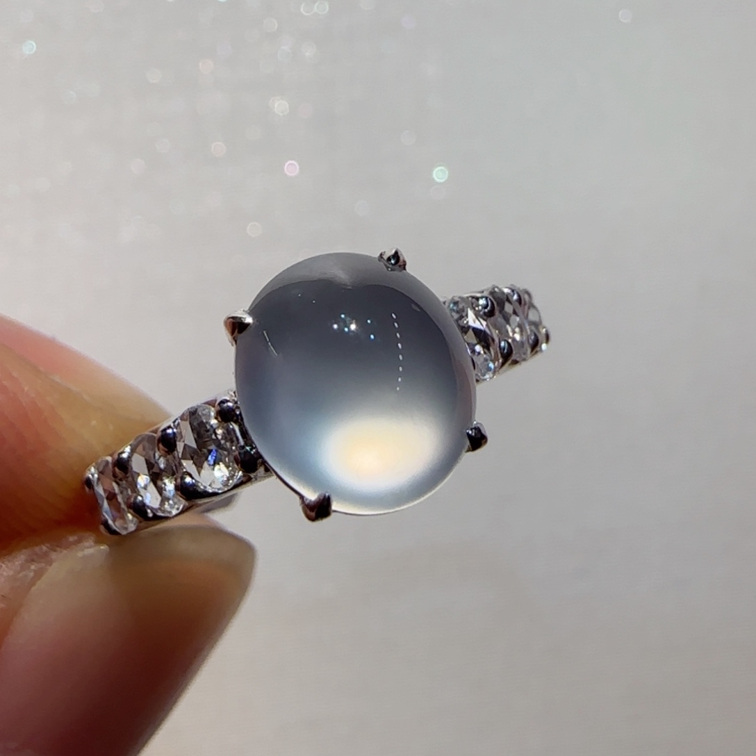 翡翠戒指18K金镶嵌戒指