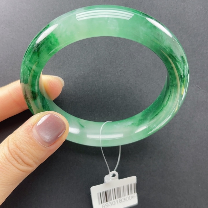 S***n石英质玉未镶嵌手镯