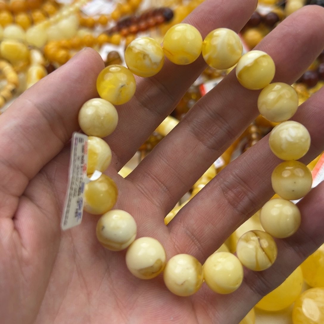 琥珀珠宝奇石未镶嵌