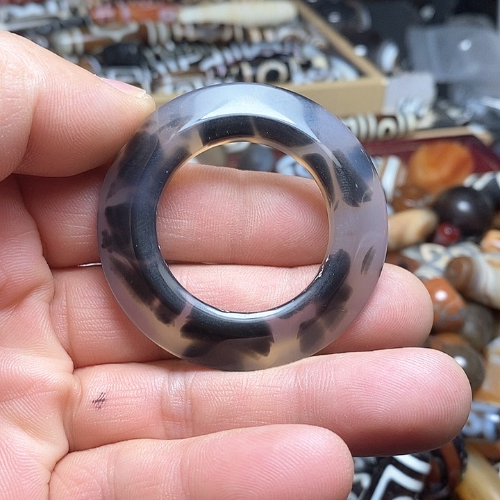 玛瑙/玉髓颈饰合金