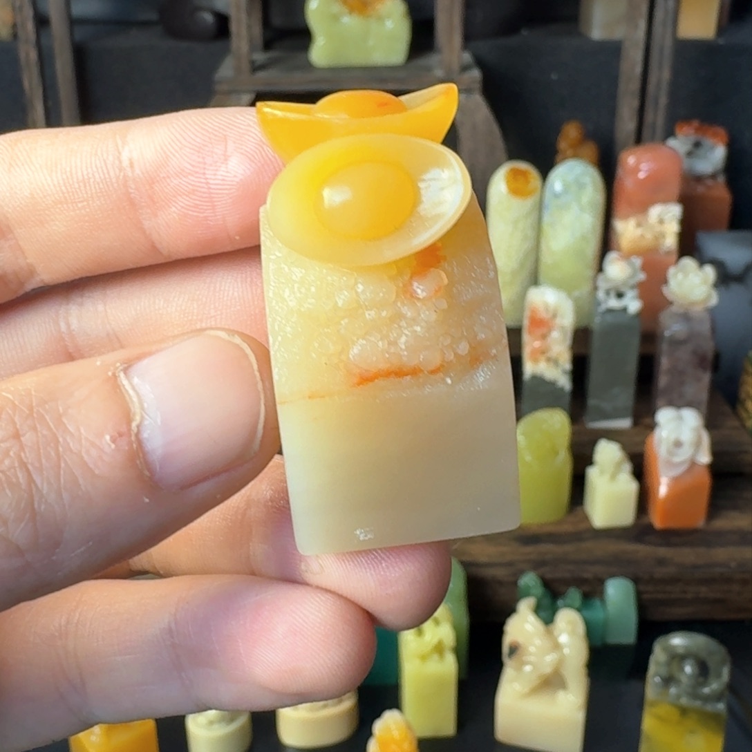 青田石印石i****g老挝北部黄