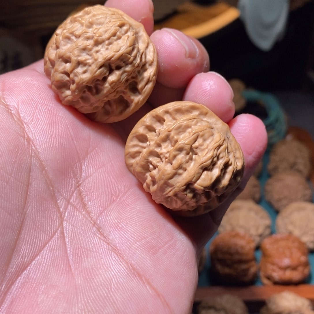 文玩核桃吊坠野狼37