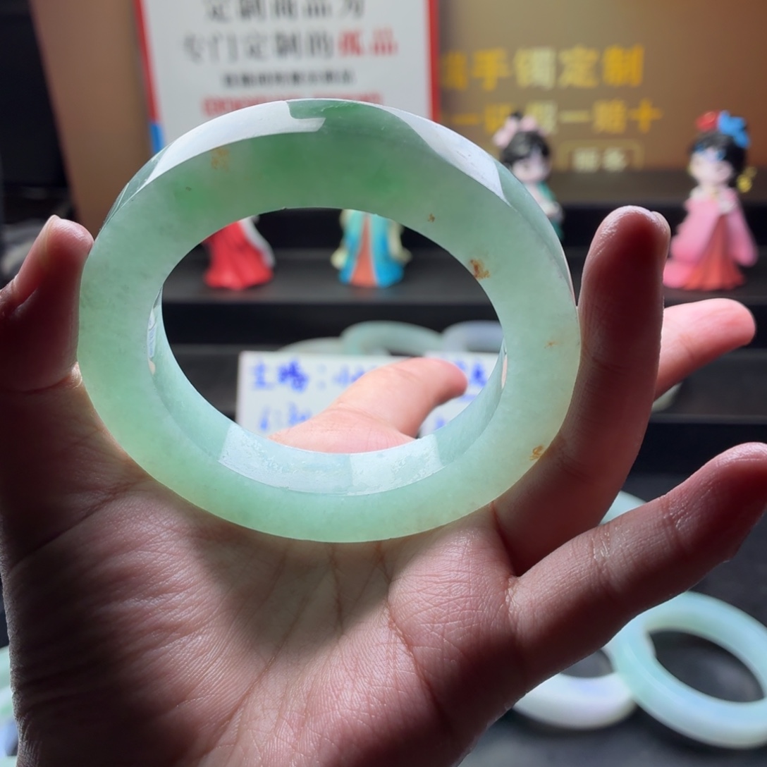 阿***艳定制翡翠未镶嵌翡翠手镯