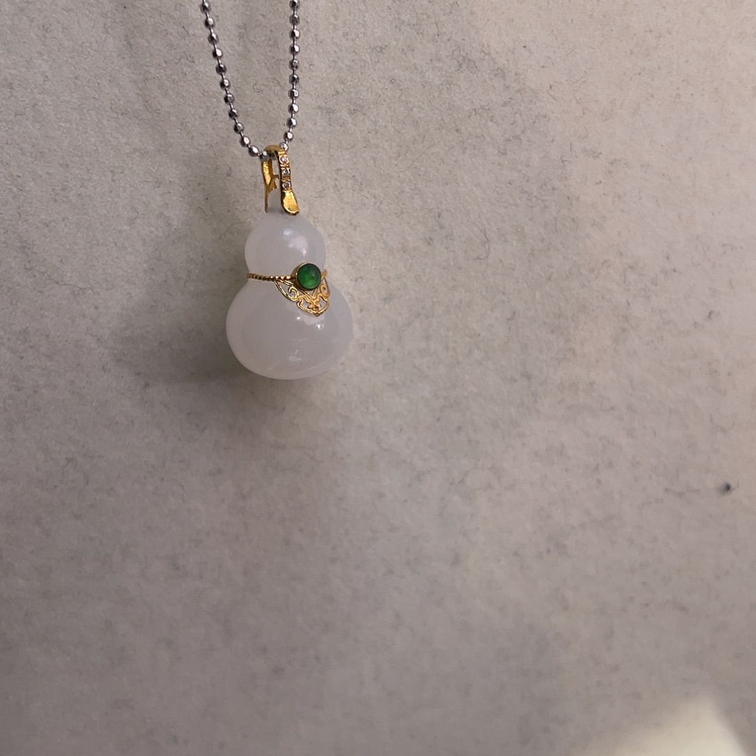 和田玉（白玉）18K金镶嵌颈饰