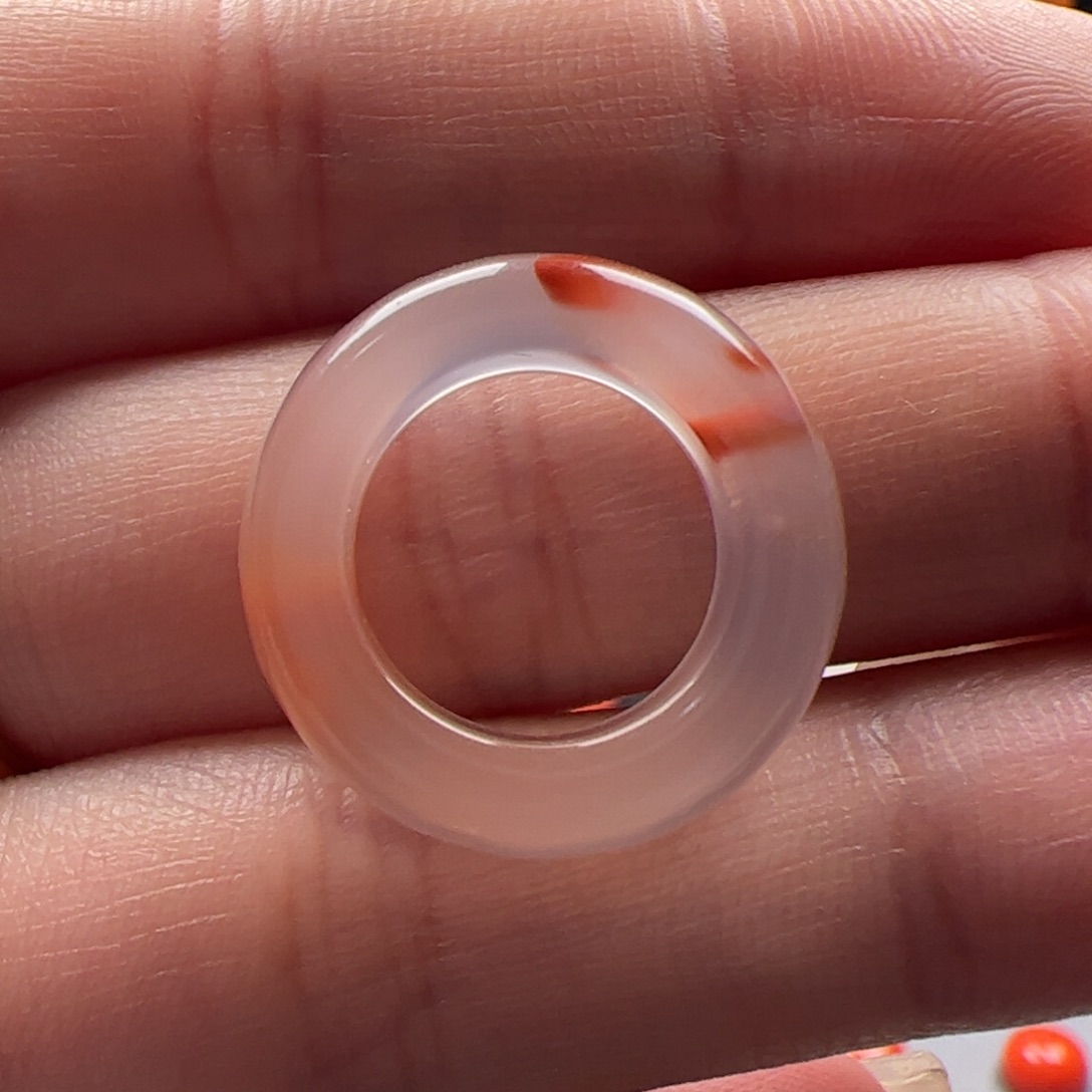 南红玛瑙未镶嵌跑环12mm