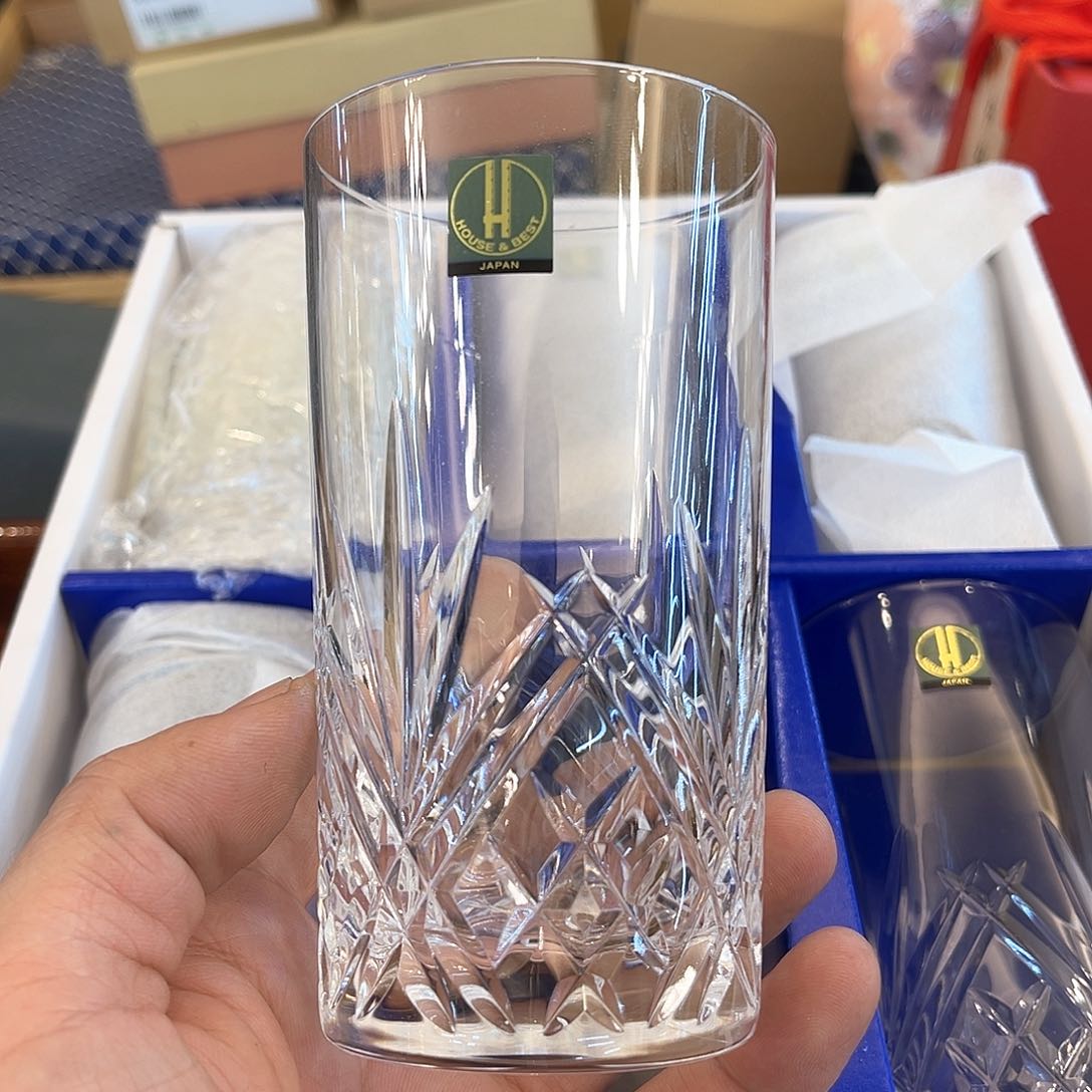 盖碗在一起就是要幸福快乐哦哈