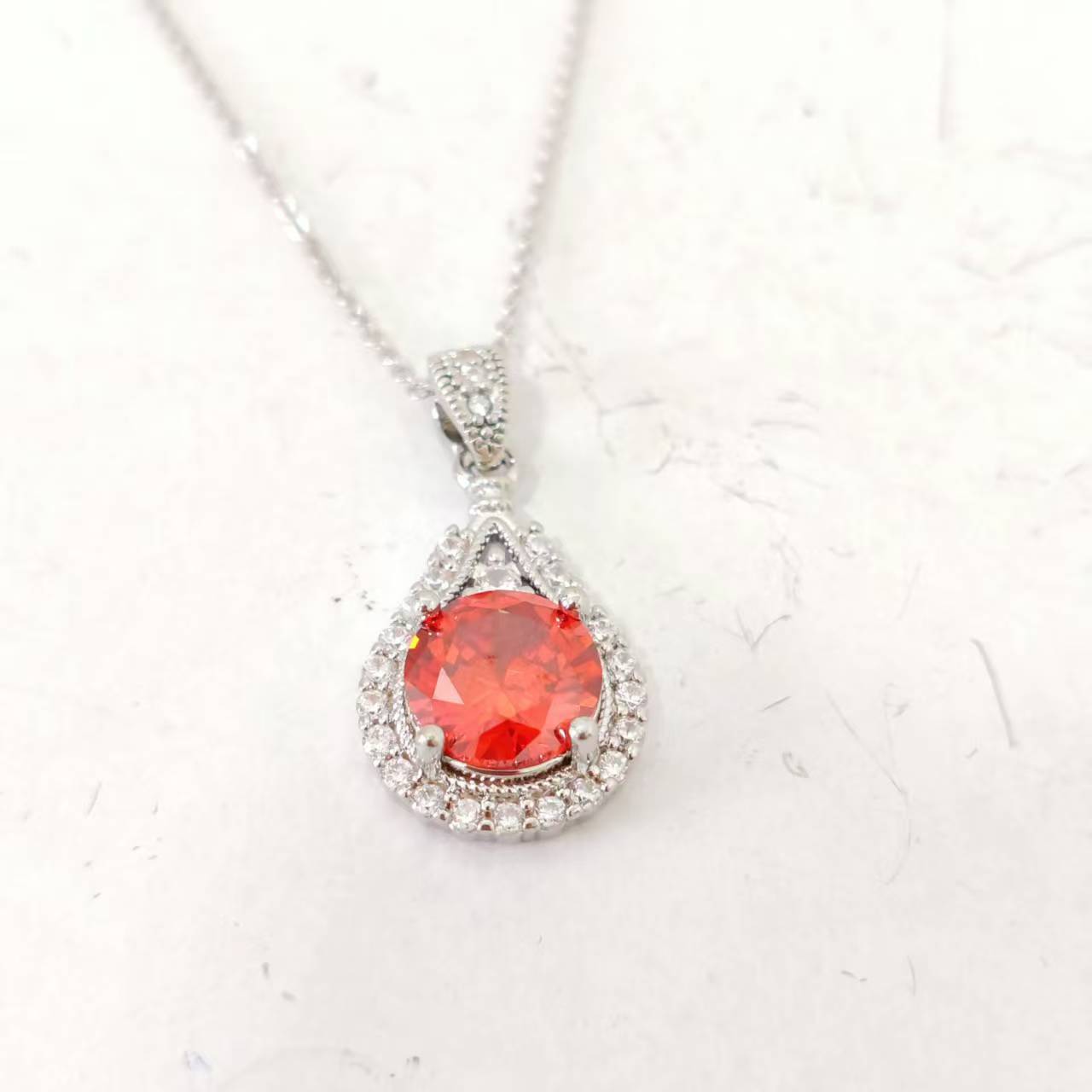 非金属珐琅吊坠  轻奢时尚气质百搭精致精美吊坠ZDM1316251