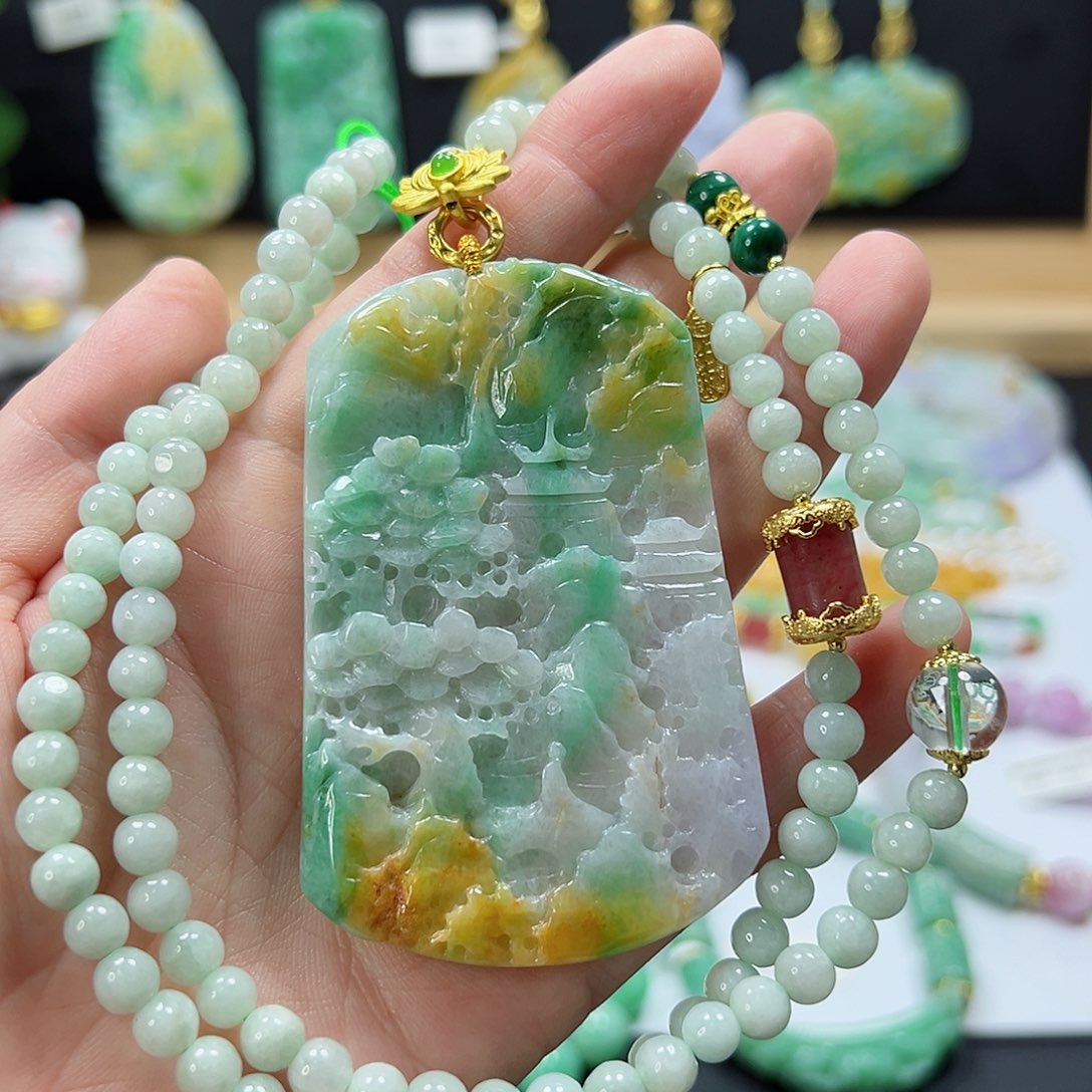 颈饰未镶嵌翡翠吊坠