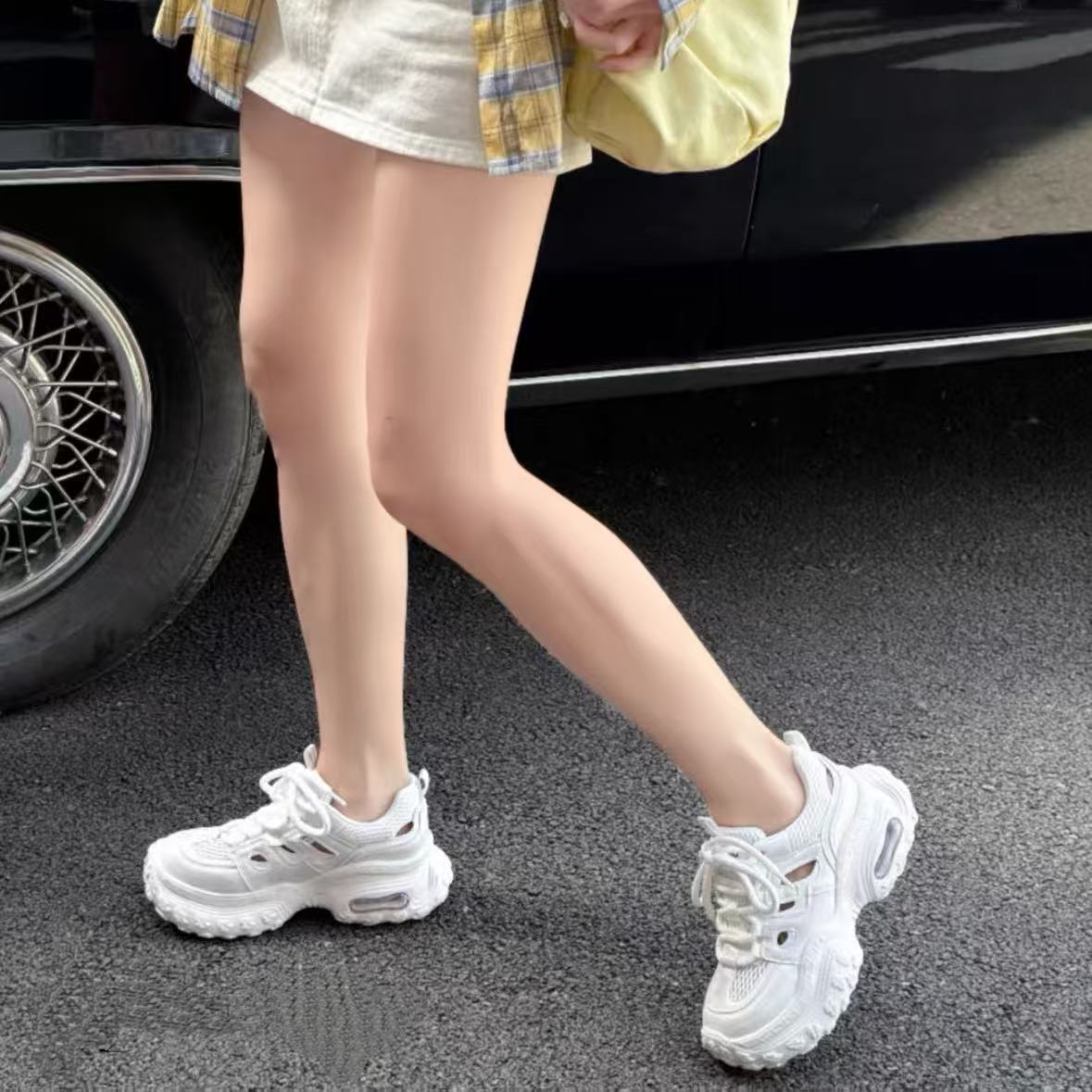 C7597  白色  时尚厚底圆头系带2025新款休闲运动鞋女士老爹鞋