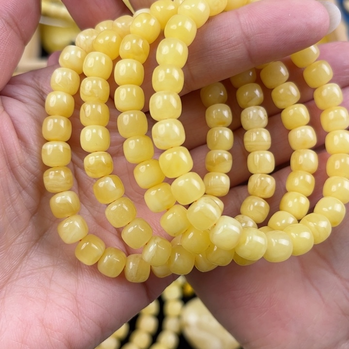 琥珀珠宝奇石未镶嵌琥珀，多样性发其一