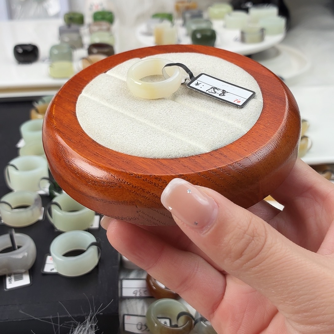 和田玉未镶嵌戒指Q39奶白糖轮胎内径16.7