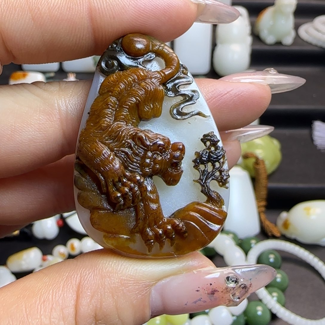 和田玉颈饰未镶嵌