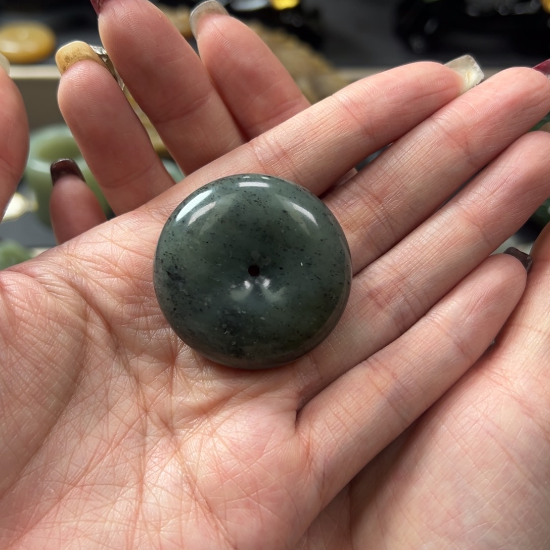 和田玉吊坠(不含链)未镶嵌