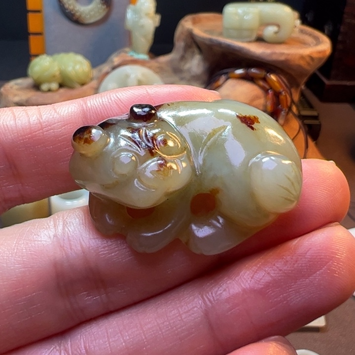 和田玉（糖玉）颈饰未镶嵌用****2