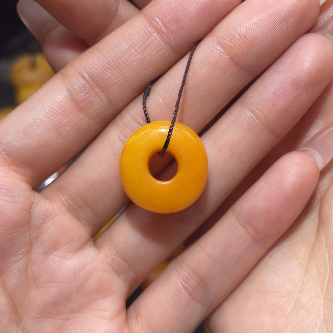 【闪购商品】琥珀裸石未镶嵌方*饼子