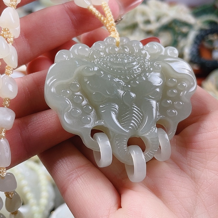 未镶嵌和田玉挂件