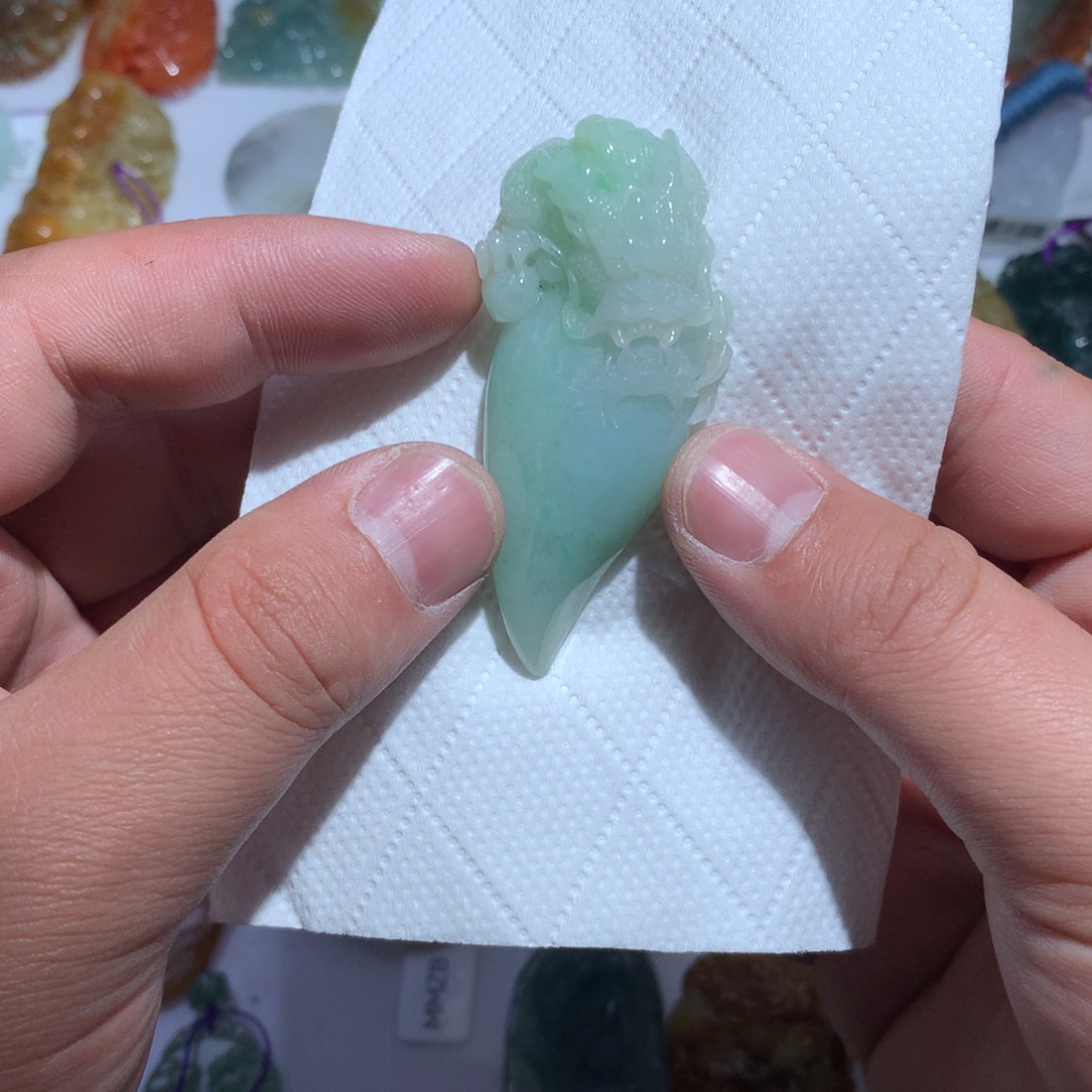 翡翠项链未镶嵌天然