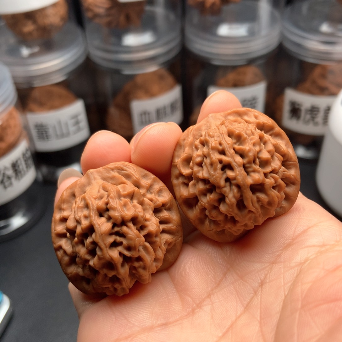 文玩核桃吊坠秦闷34