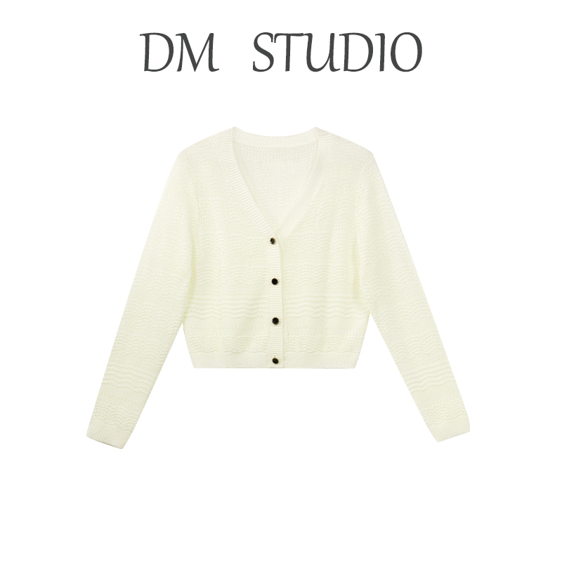 DM18055【蛋糕卷】V领设计软糯糯慵懒随性日常通勤宽松上衣