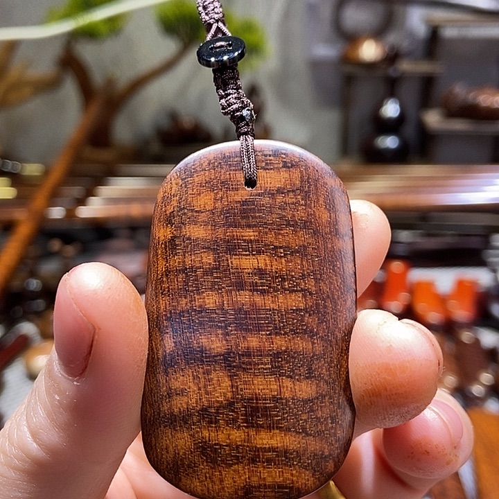 南美蛇纹木小吊坠一个