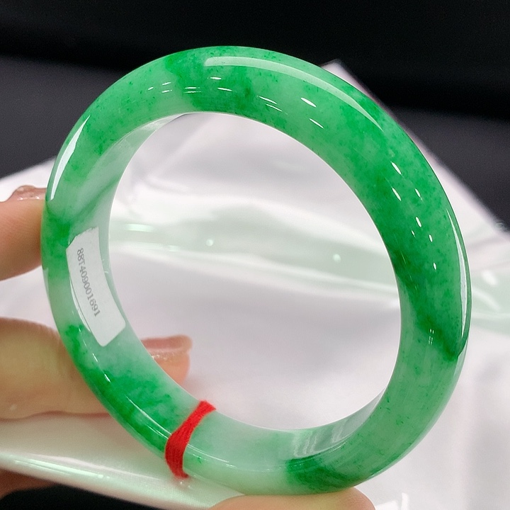 翡翠未镶嵌手镯正圈55