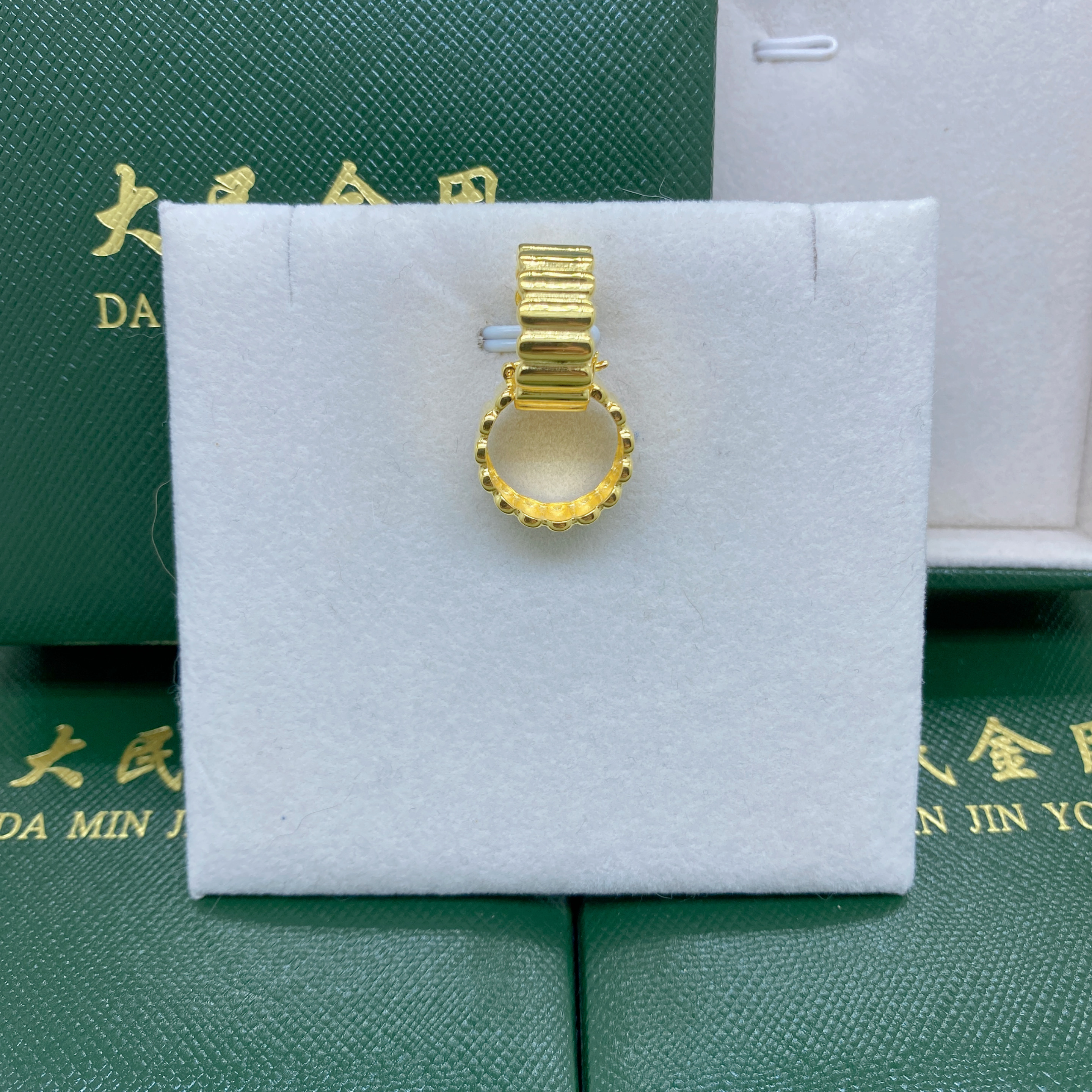 大民金用#6012漂亮18K金Au750时尚耳扣气质简约