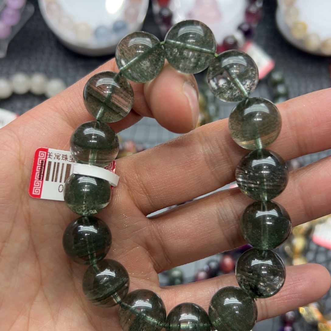 水晶手链未镶嵌好看