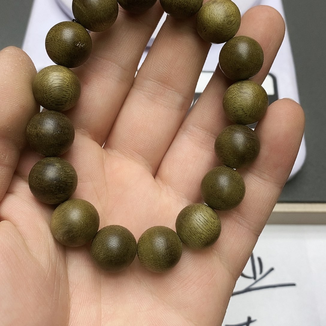 沉香沉香碎屑12莺歌绿