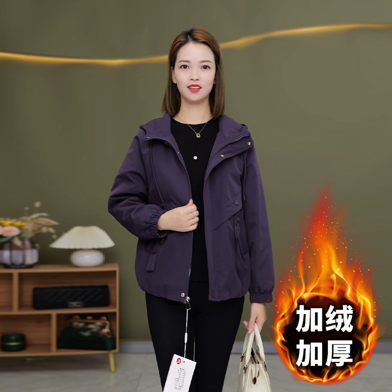 C095秋冬新款女装短款休闲加绒加厚外套气质减龄时尚中年大码外套