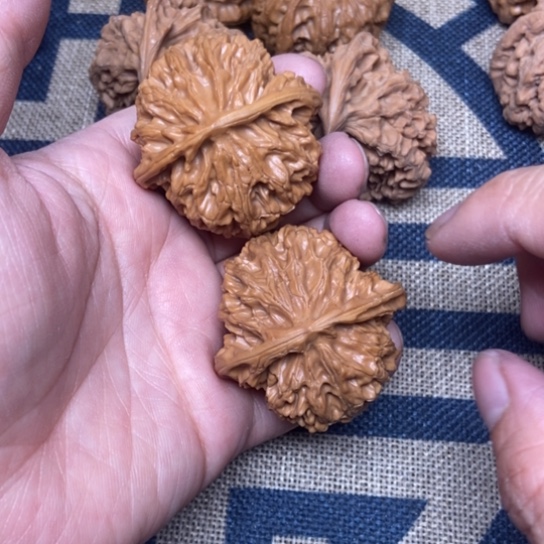 吊坠文玩核桃苹果