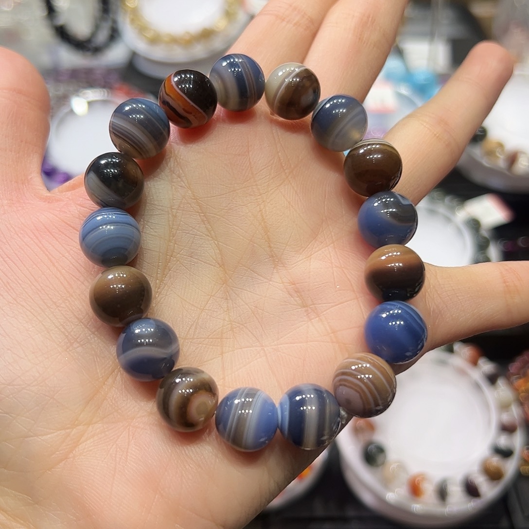 J***y玛瑙/玉髓未镶嵌手链Sg16冈仁波齐