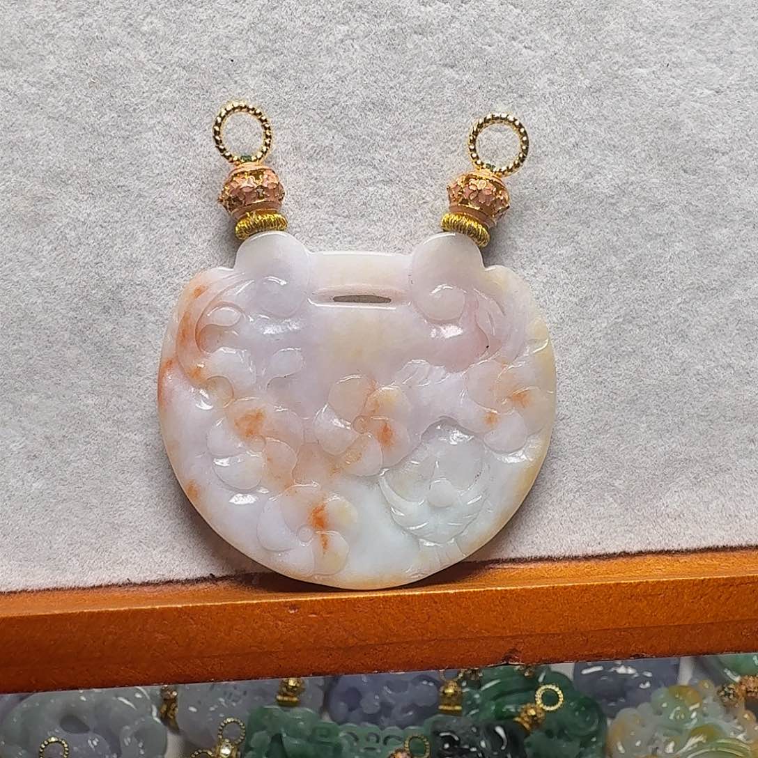 吊坠(赠链)未镶嵌翡翠