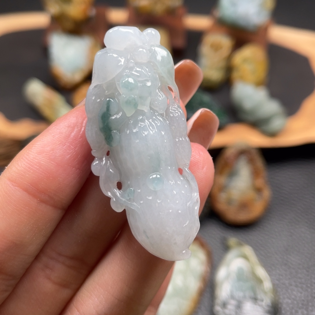 定制翡翠未镶嵌翡翠