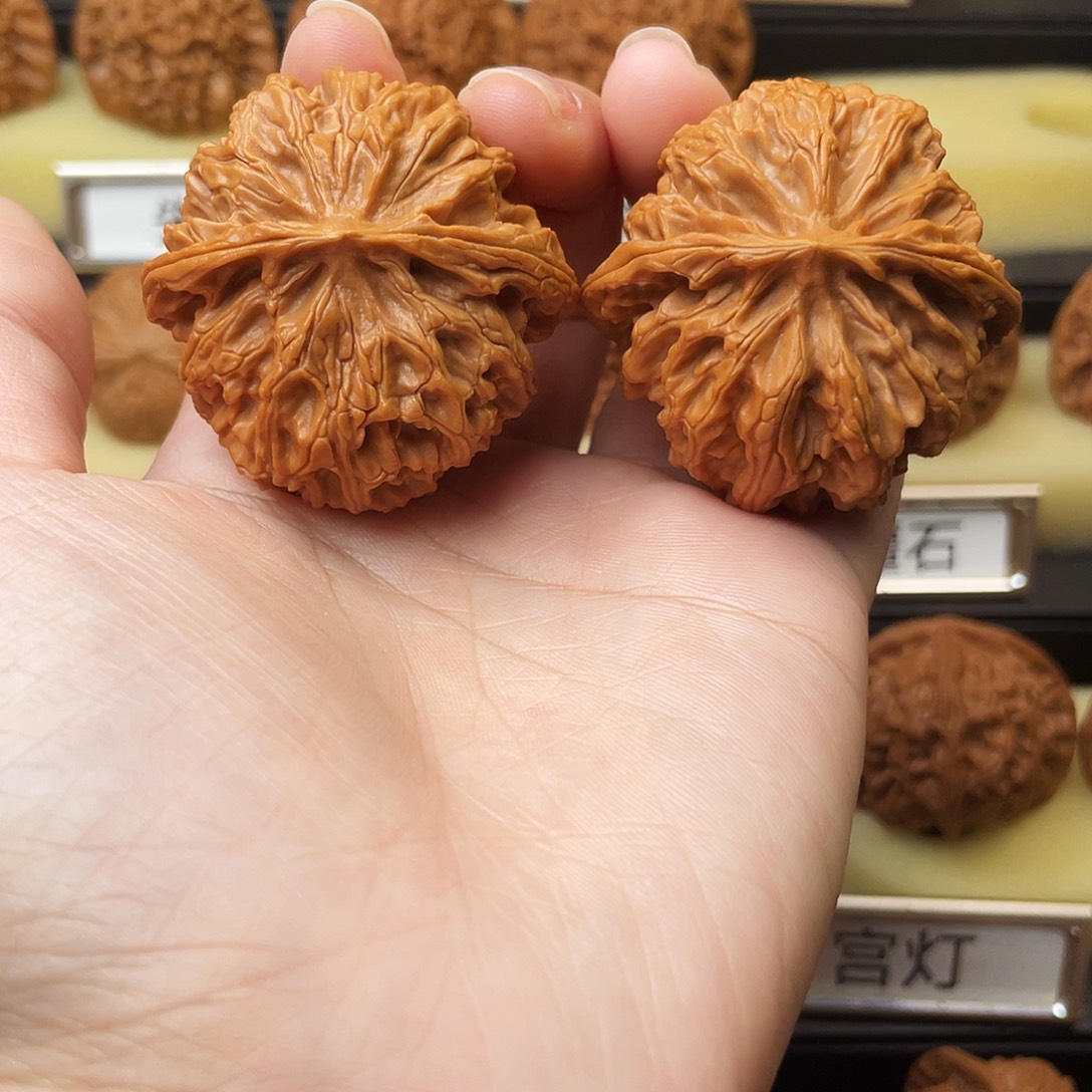 文玩核桃吊坠苹果园44尺751