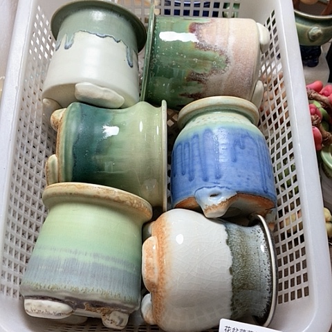 紫砂花盆周*梅411微瑕品口径7厘米左右尺寸的