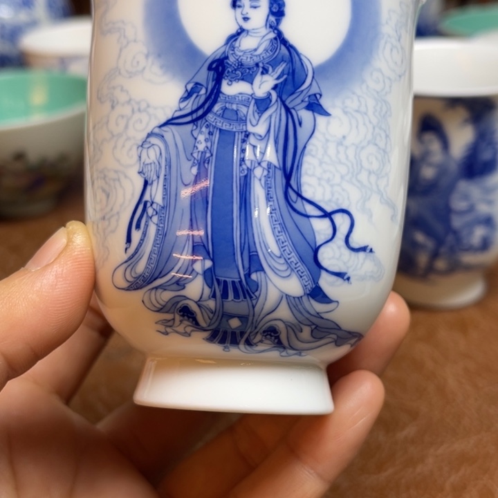 碗小****7今天晚上的月亮好美