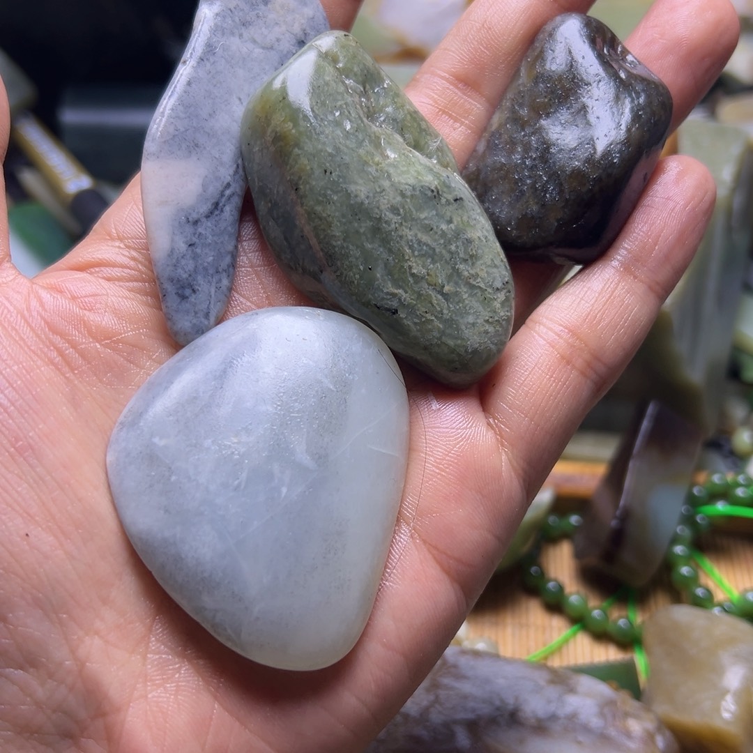 烟***年和田玉（糖玉）未镶嵌挂件