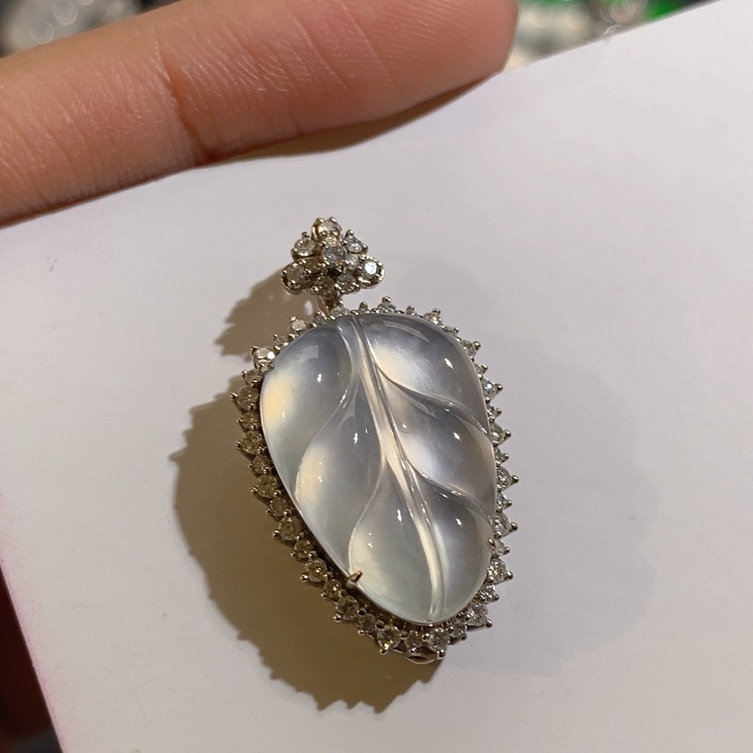 翡翠颈饰18K金镶嵌天然缅甸A货翡翠