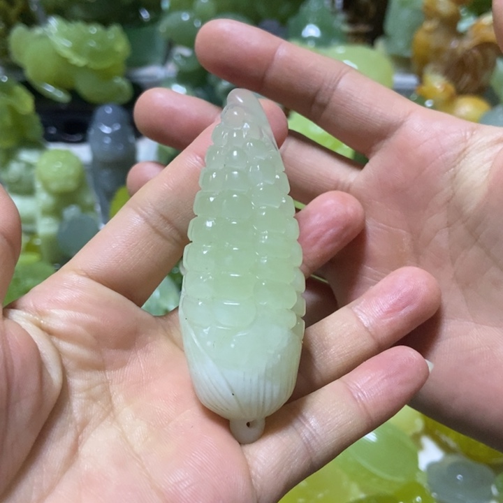 【闪购商品】未镶嵌蛇纹石玉把件