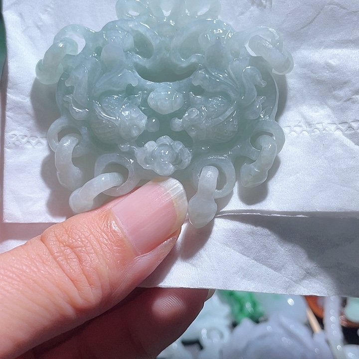 颈饰未镶嵌翡翠天