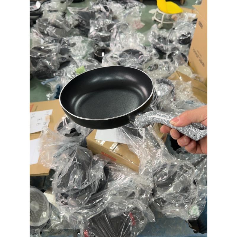 A39煎炒锅口径24cm，高度5cm,外贸尾货，介意勿拍