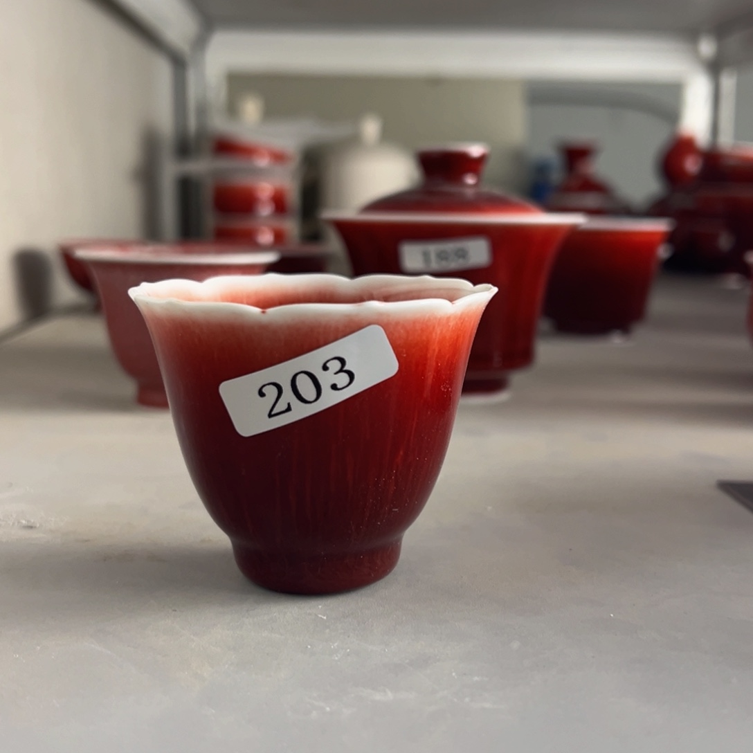 陶景德镇陶瓷郎红微瑕