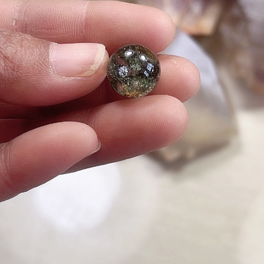 天然水晶单株未镶嵌水晶软**果